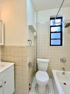 Rented by Oxford Property Group | media 4