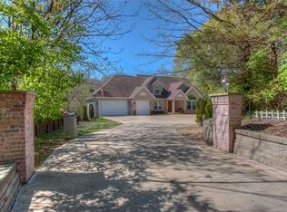 920 Marshall Ave, Saint Louis, MO 63119