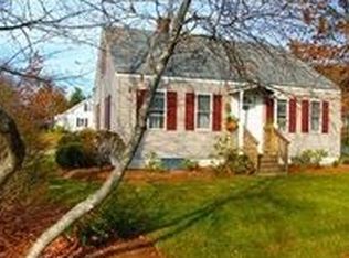 82 Ferry St, Hudson, NH 03051
