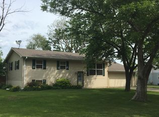1250 Susan Cir, Morris, IL 60450