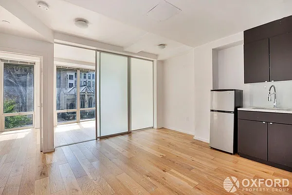 Rented by Oxford Property Group | media 4