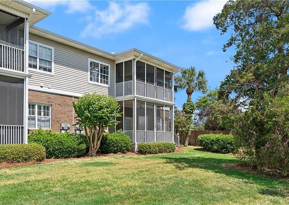1st image of 103 Kingsmarsh Way