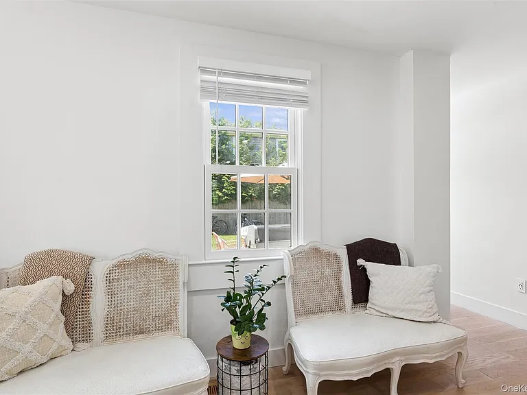 243 Sunset Ave — Photo 14