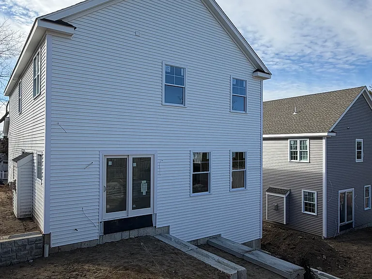 108 New England Ave — Photo 22