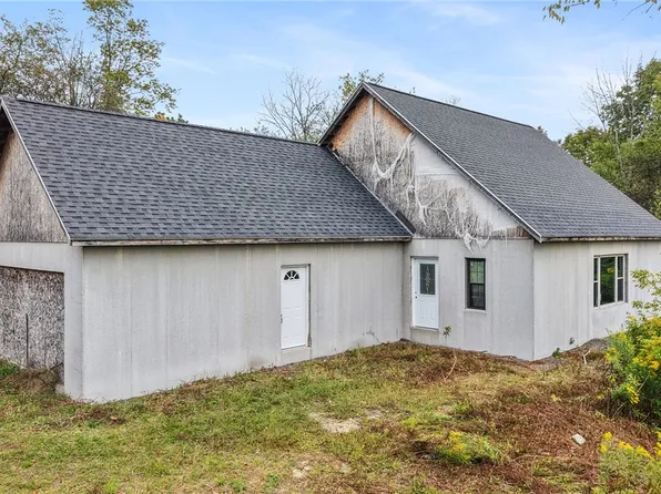 638 Blackman Hill Rd, Berkshire, NY 13736