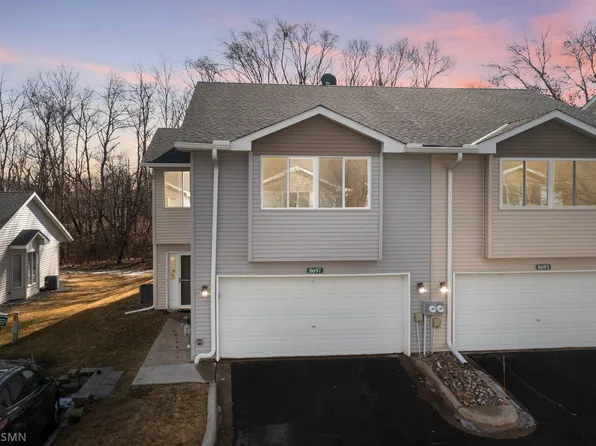 8697 Norway St NW, Coon Rapids, MN 55433