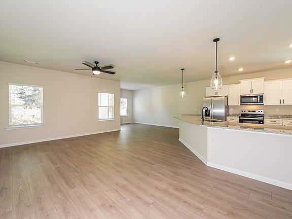 3rd image of 287 Bluegill Dr