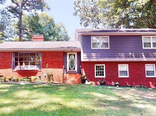 1608 Hermitage Rd, Sanford, NC 27330