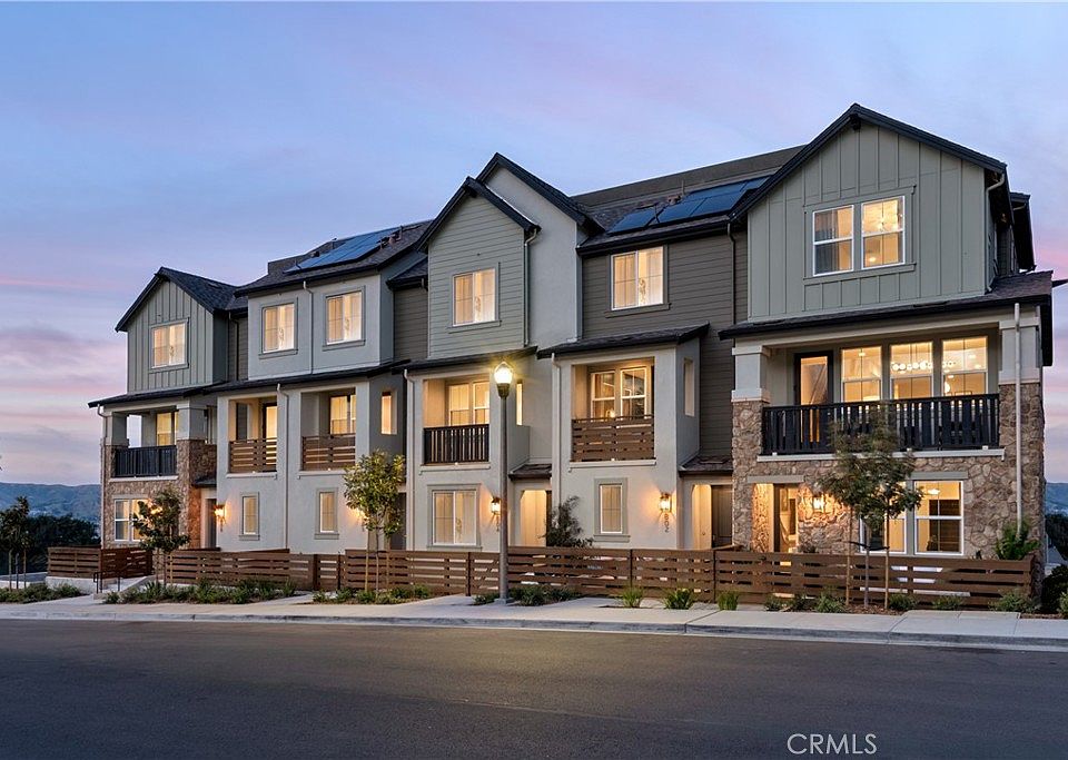 1st image of 326 E William Way
