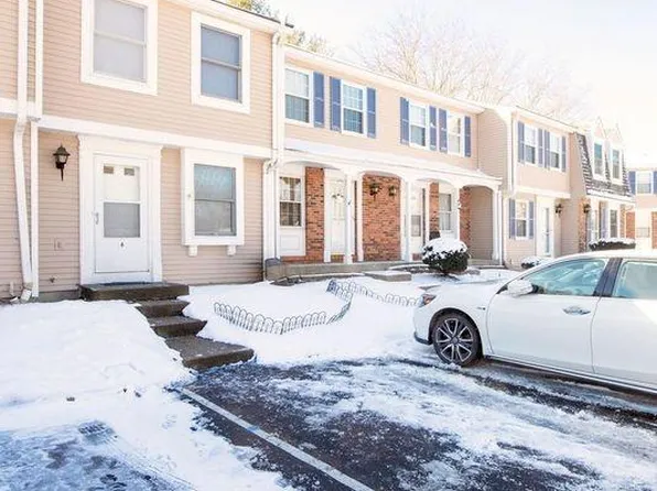 6 Hunters Ct, Amelia, OH 45102