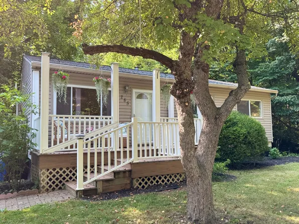 285 Brookside Dr, Ann Arbor, MI 48105