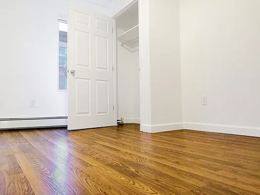 Rented by MNS | media 10