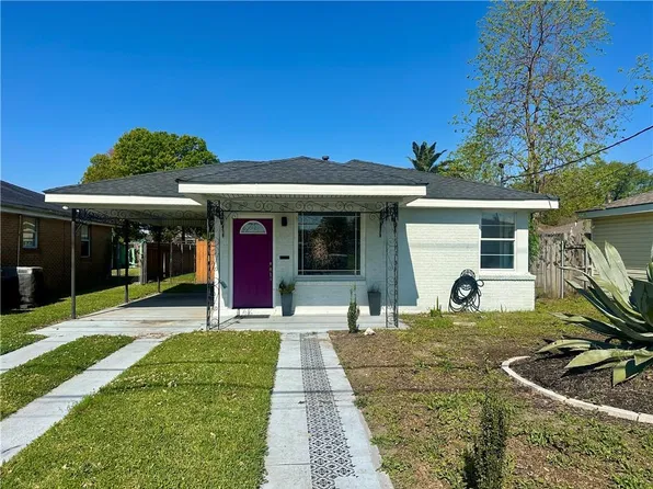 3114 Delille St, Chalmette, LA 70043