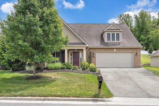 1st image of 5897 Monet Dr