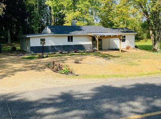 53982 Baseline Rd, Grand Junction, MI 49056