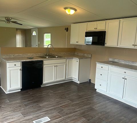2nd image of 5670 Lamberth Dr