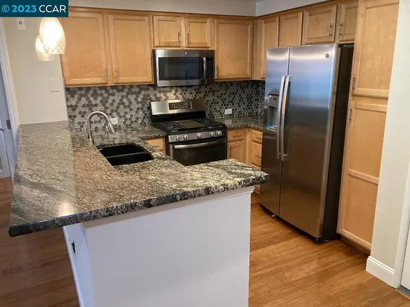 300 Caldecott Ln Unit 119, Oakland, CA 94618