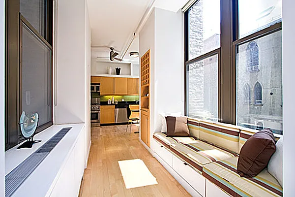 Sold by Prime Manhattan | media 32