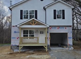 534 Virginia Dr, Yadkinville, NC 27055