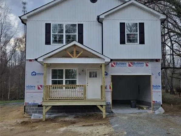 534 Virginia Dr, Yadkinville, NC 27055