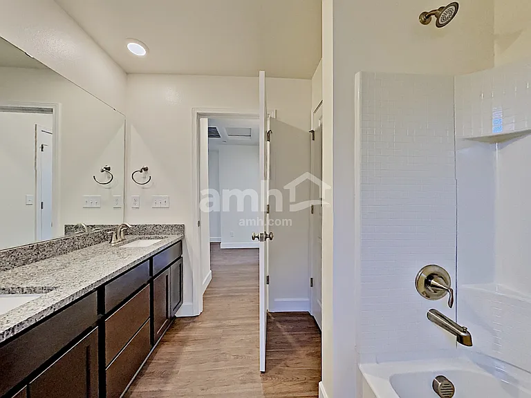 10630 138th St E — Photo 16