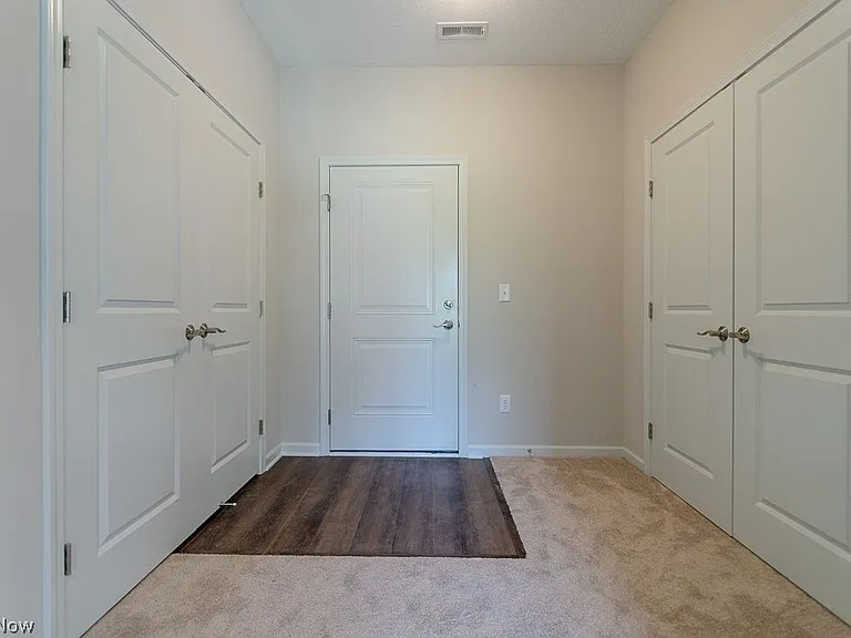27 Ashbourne Dr — Photo 3