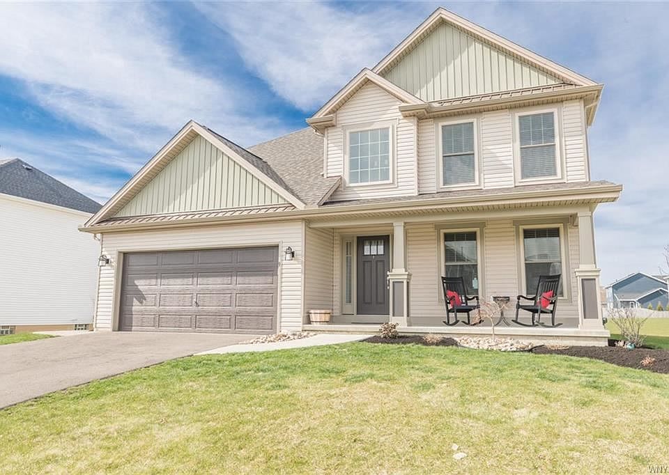 1st image of 9 Corwin Dr