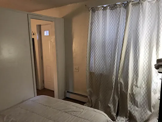 Rented by PLUSH REALTY Inc | media 31