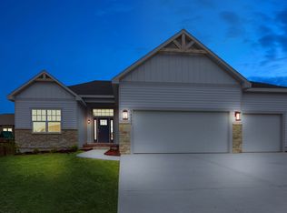 16670 Kill Creek Rd, Gardner, KS 66030