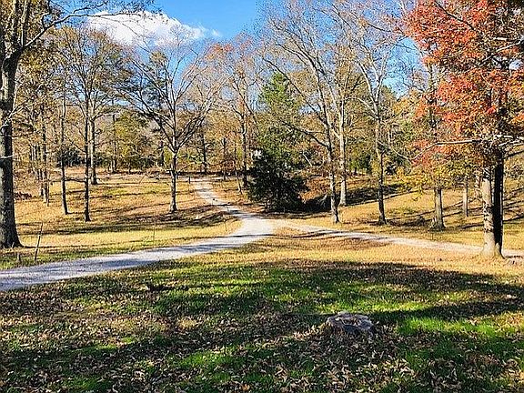 VIEW TOWARDS RED VALLEY RD 