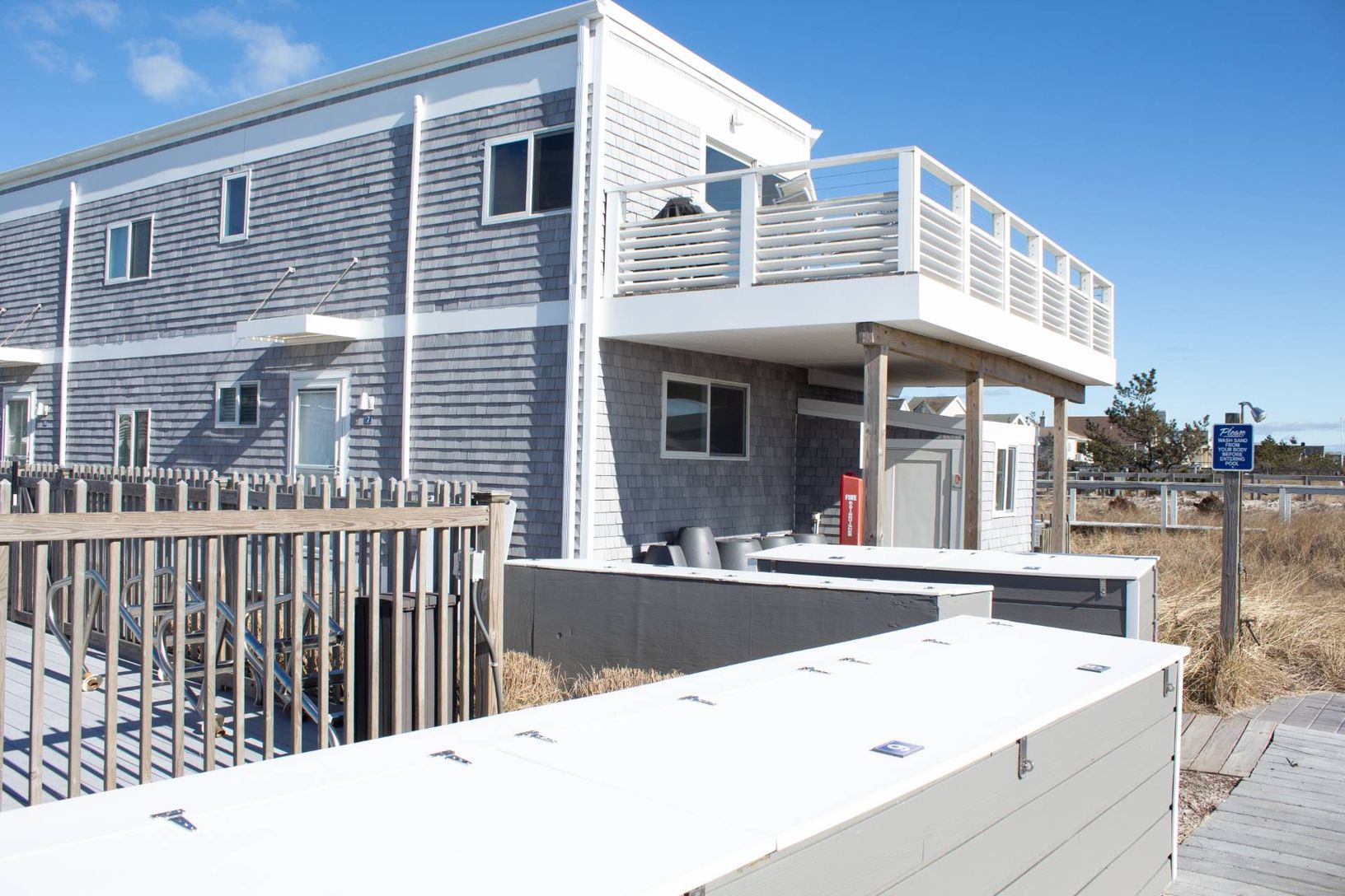  Upper Deck and Lower Patio Facing Ocean