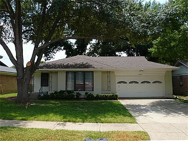 1st image of 1249 Derby Dr