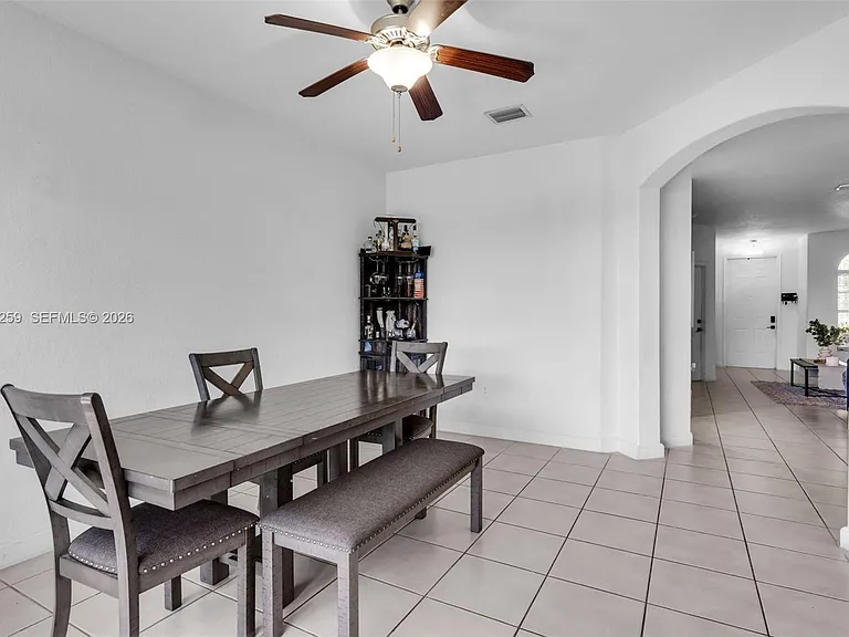 2583 SE 13th Ct — Photo 12