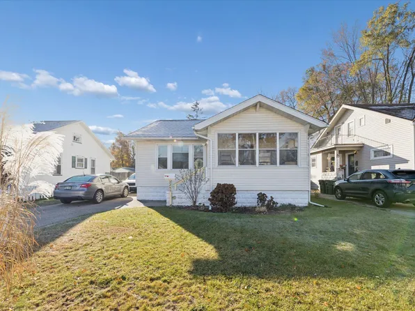 2245 Morton Ave, Muskegon, MI 49441