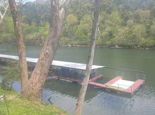 146 River Point Rd, Hollister, MO 65672