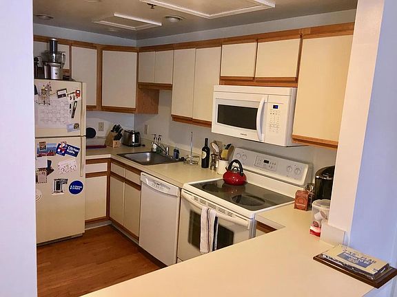 3rd image of 70-72 N 2nd St #4B