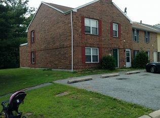 15 Vane Ct, New Castle, DE 19720