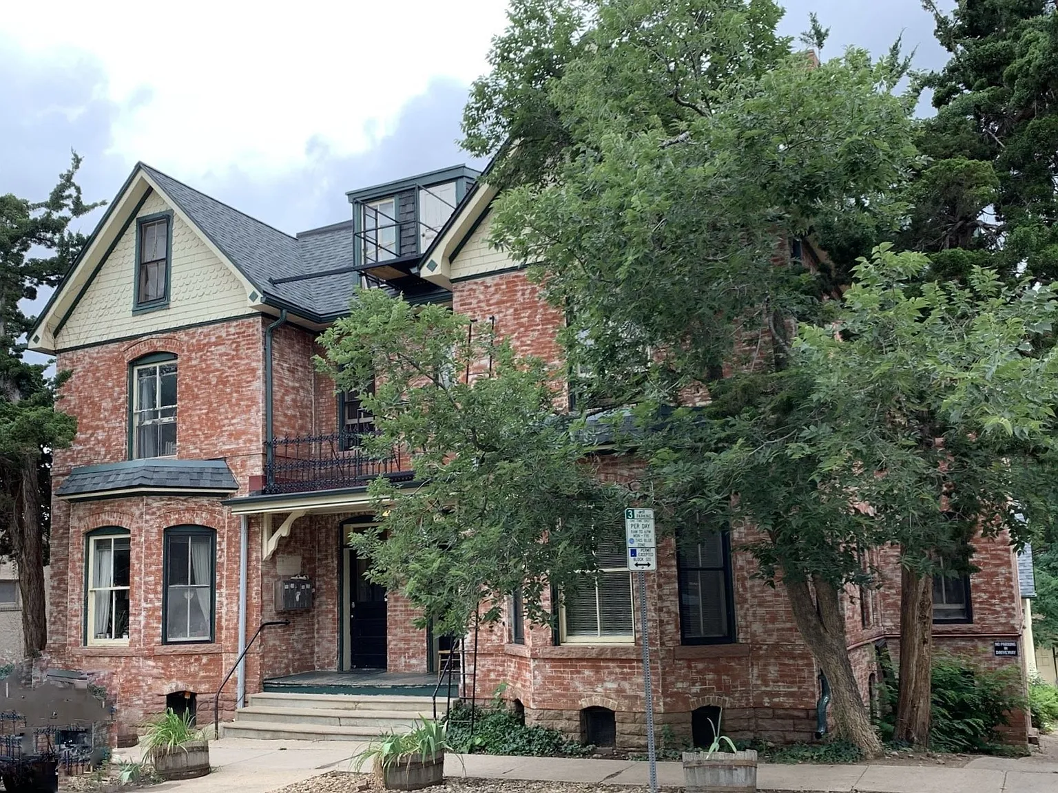 1032 Pine — Photo 4