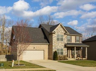 124 Vineland Parkway Dr, Vine Grove, KY 40175