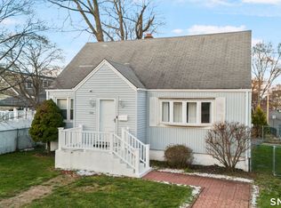 948 Wayne Street, Bridgeport, CT 06606