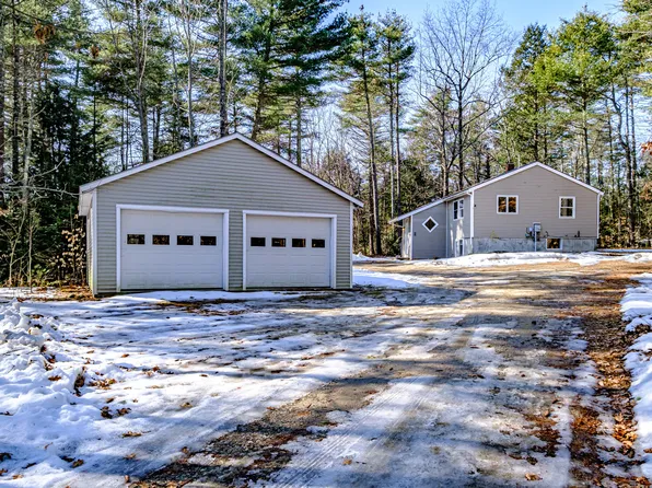 2 Tinker Lane, Cumberland, ME 04021