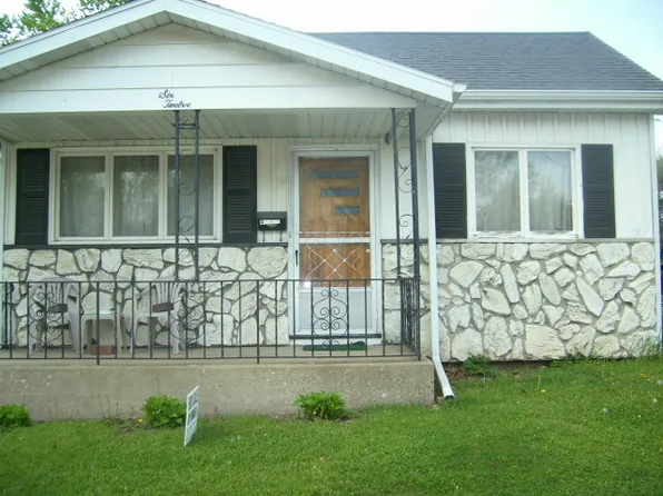612 E Bronson St, Streator, IL 61364