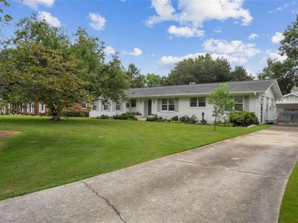 6180 Linwood Dr, Covington, GA 30014