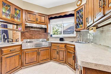 Sold by Remax Edge