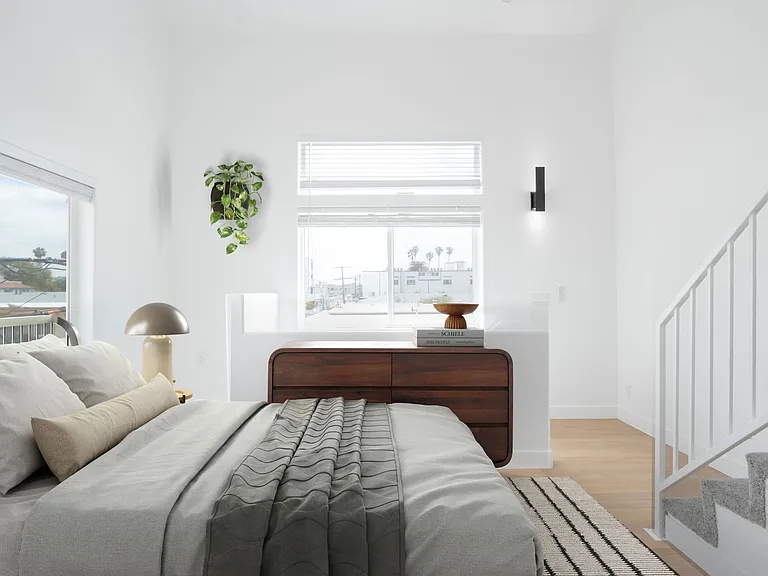 Discover Modern Townhome Living in Palms - 1 & 2 Bedrooms Available, Moments from Culver City! — Photo 15