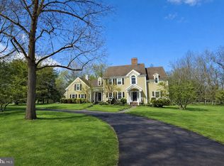 7 Fox Run Rd, Pennington, NJ 08534