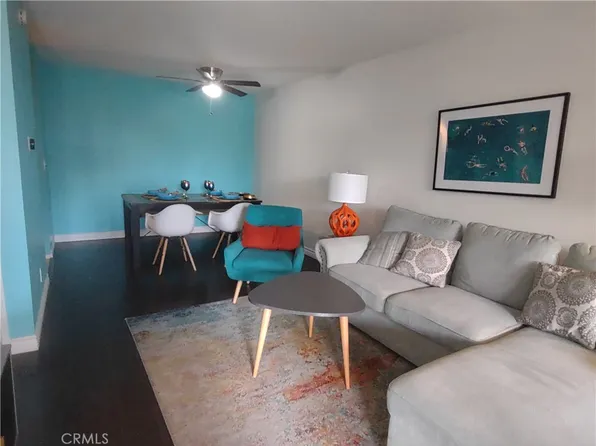 550 N Villa Ct Unit 212, Palm Springs, CA 92262