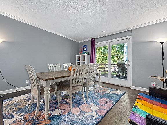 5th image of 644 Swan Dr