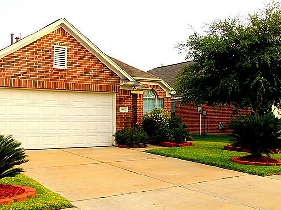 3rd image of 19407 Hickory Meadow Ln