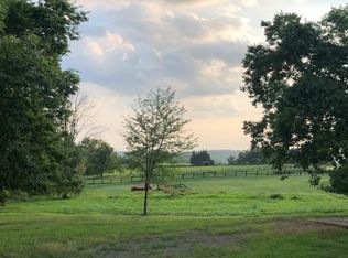 7433 Oakwood Dr, Warrenton, VA 20186